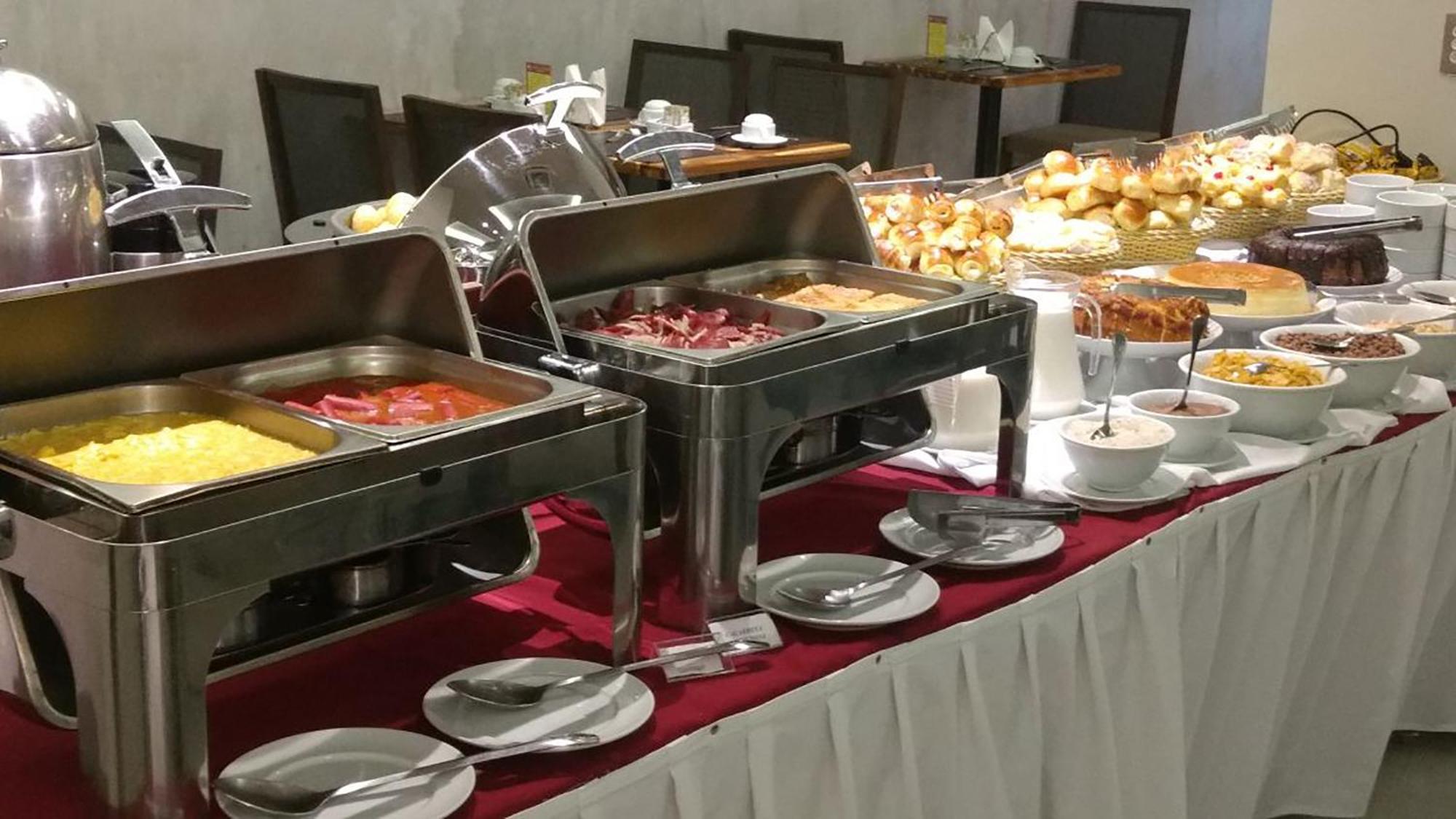 Hotel Atlantico Travel Copacabana Рио-де-Жанейро Экстерьер фото Breakfast buffet