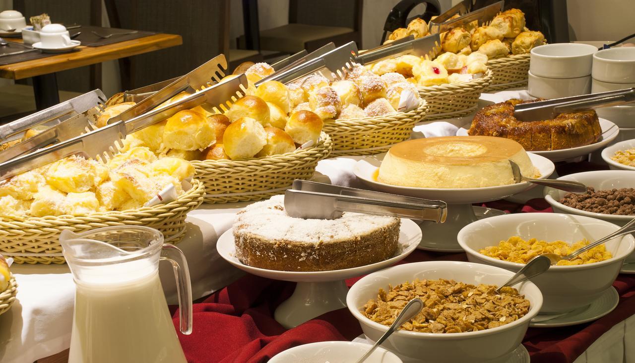 Hotel Atlantico Travel Copacabana Рио-де-Жанейро Экстерьер фото Breakfast buffet